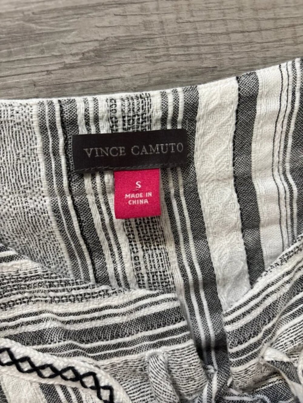 Size small blouse - Picture 2 of 2